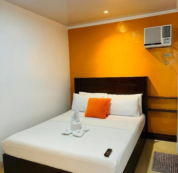 이코노미 룸, Vicente Aguirre Rooms