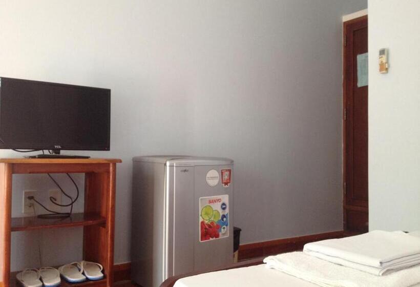 بانگلوی استاندارد با چشم‌انداز دریا, Hiep Hoa Resort