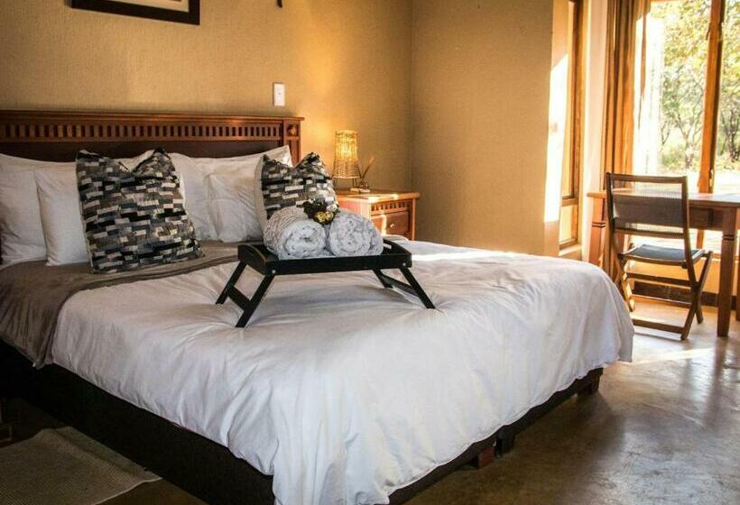 Апартаменты 3 Спальни, Impala Cottage