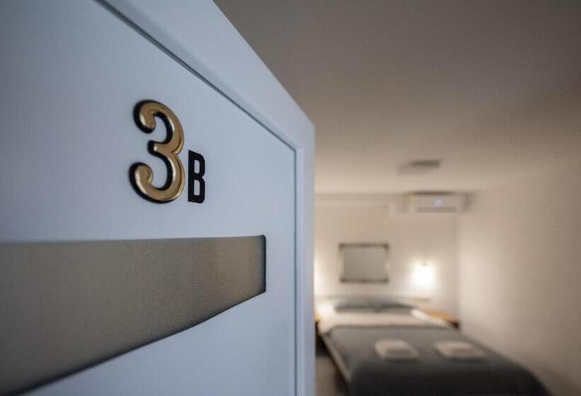 Номер Стандарт Вид на Бассейн, Aparthotel Plat