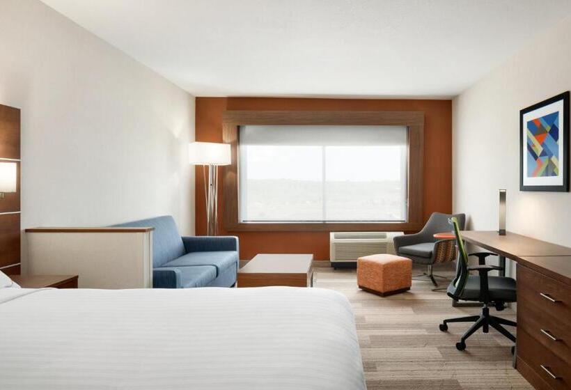 스위트 킹사이즈 침대, Holiday Inn Express & Suites Duluth North   Miller Hill, An Ihg
