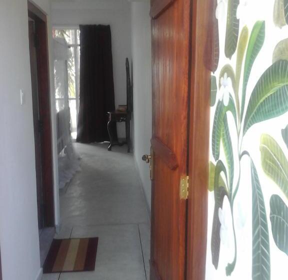 Quarto Deluxe Vista Mar, Peacock Wings Guest