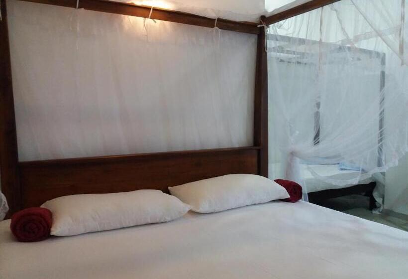 Quarto Triplo Deluxe Vista Mar, Peacock Wings Guest