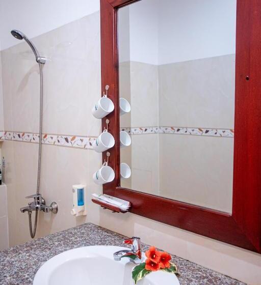 اتاق استاندارد سه نفره, Bao Quynh Bungalow