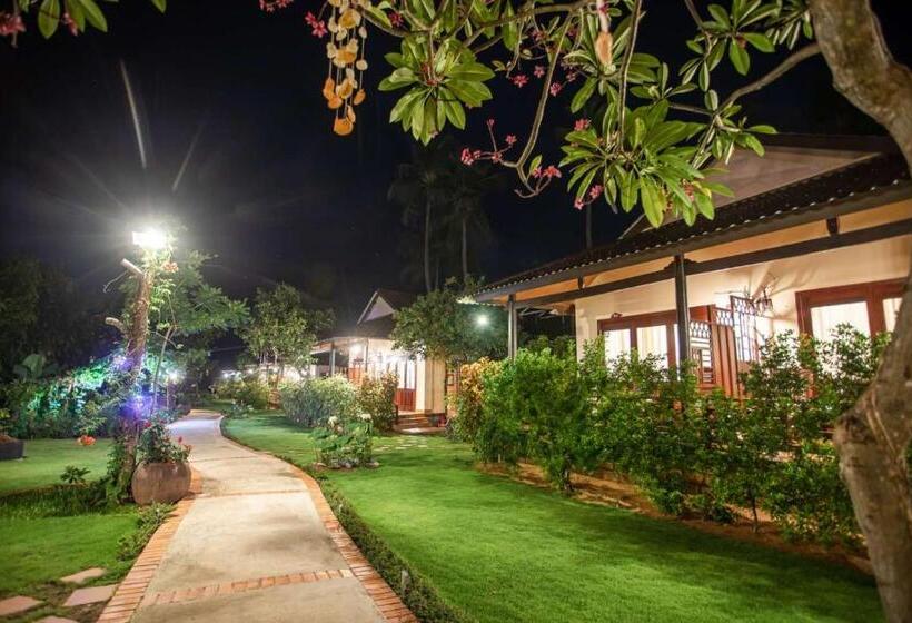 ویلای استاندارد با چشم‌انداز باغ, Bao Quynh Bungalow