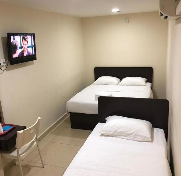 Трежместный Номер Economy, De Uptown Hotel @ Subang Jaya