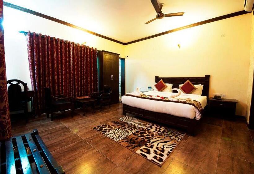 패밀리 룸, Tuskar S Riverside Resort