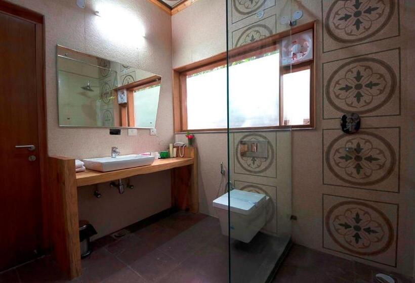 주니어 스위트, Tuskar S Riverside Resort