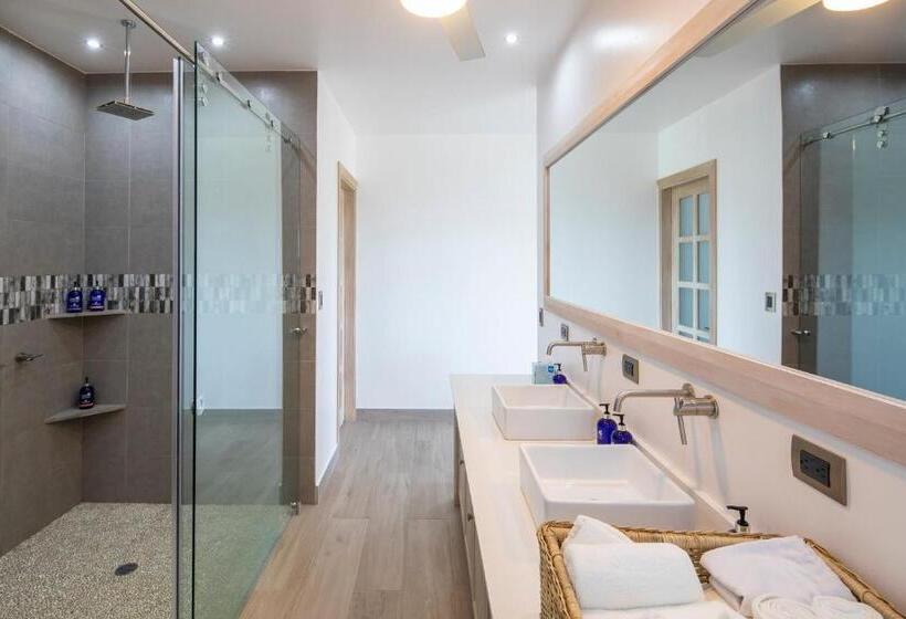 Номер Deluxe Кровать Кинг, Bodhi Tree Yoga Resort