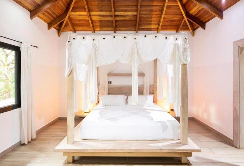 Бунгало Deluxe, Bodhi Tree Yoga Resort