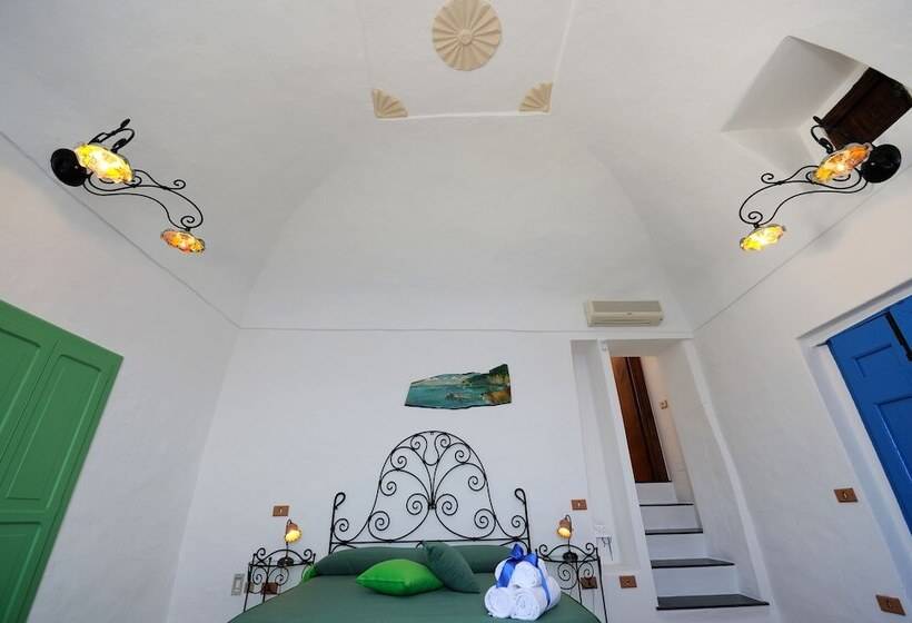 اتاق استاندارد چهار تخته, La Casa Del Melograno