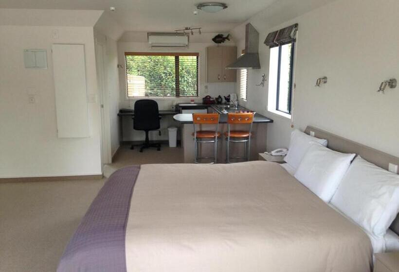 Suíte Deluxe, Avalon Manor Motel