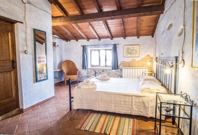 اتاق استاندارد, Agriturismo Goccia Di Luna