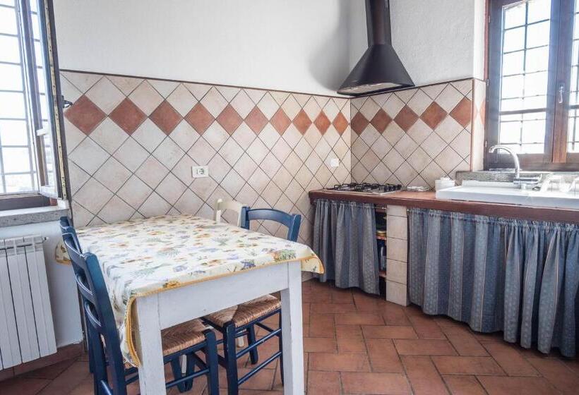آپارتمان 1 خوابه, Agriturismo Goccia Di Luna