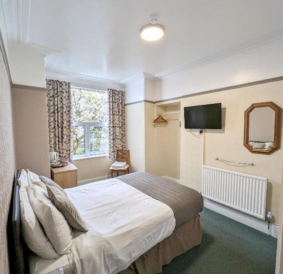 Номер Стандарт Трехместный, The George Guest House