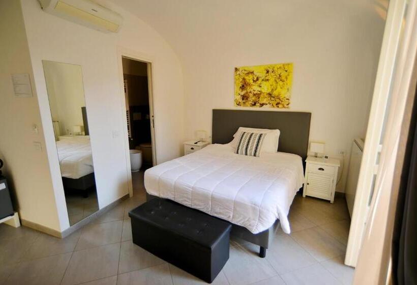اتاق استاندارد با بالکن, La Terrazza Vercelli Bed & Charme