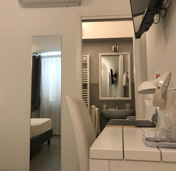 اتاق استاندارد با تخت دوبل, La Terrazza Vercelli Bed & Charme