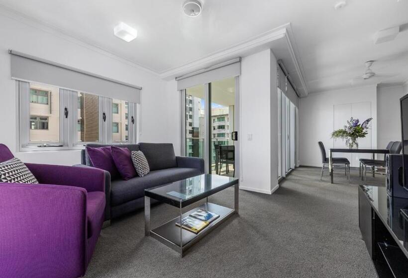 Апартаменты 2 Спальни, H On Mitchell Apartment