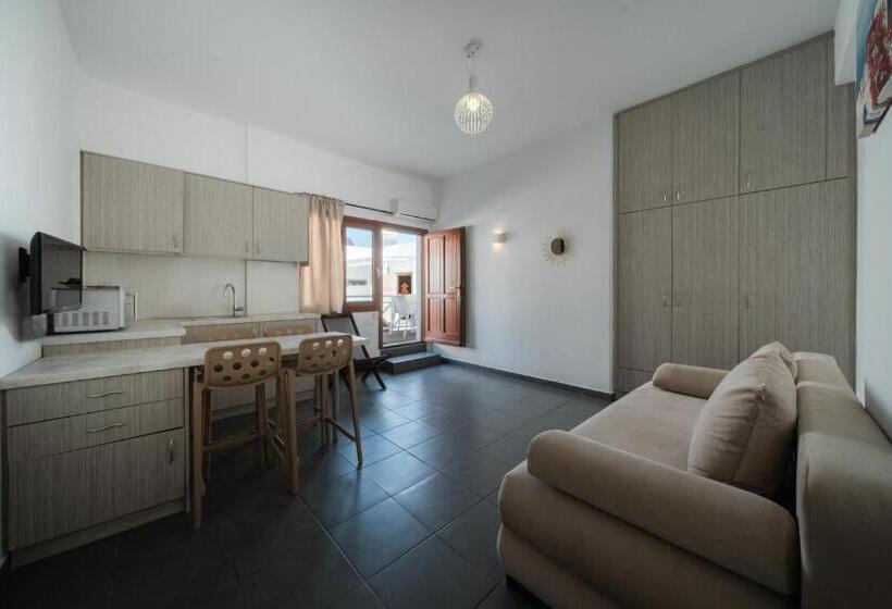سوئیت جونیور با ماساژ آبی, Belle Etoile Villas
