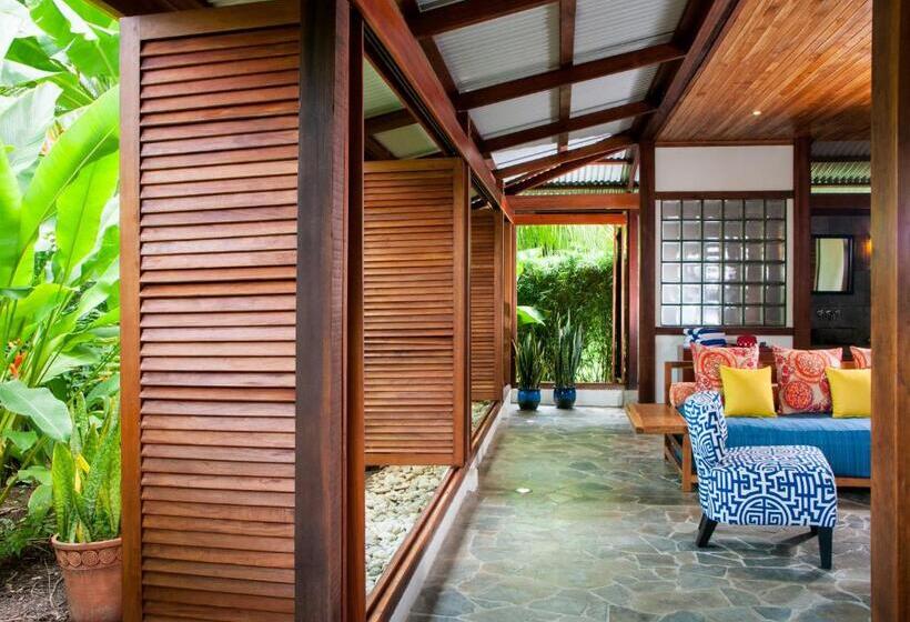 디럭스 방갈로, Blue Osa Beach Resort & Spa