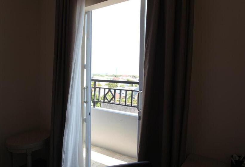 豪华房间, W Three Premier Hotel Lagaligo