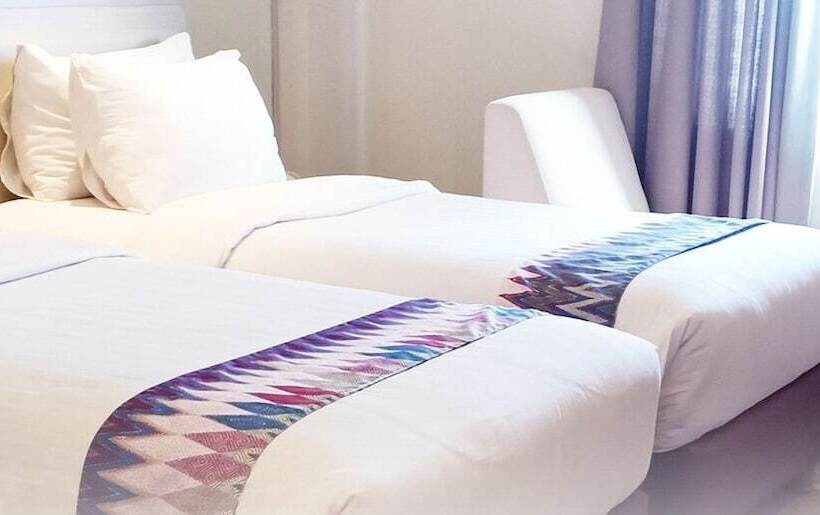 디럭스 룸, W Three Premier Hotel Lagaligo