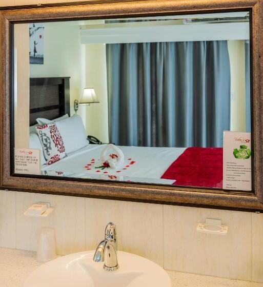 سوییت سوپریور, Baker's Suites