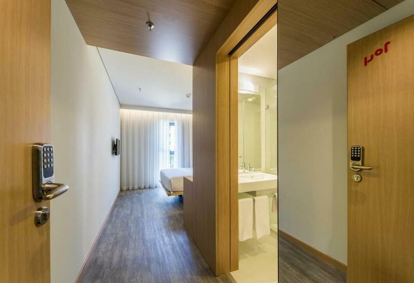 Номер Стандарт, Moov Hotel Porto Norte