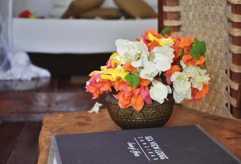 스탠다드 트리플 룸 풀장 전망, Sea View Lodge Boutique
