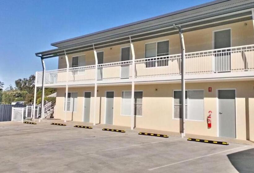 Люкс с Балконом, Gunnedah Lodge Motel