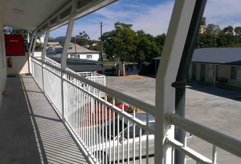 Люкс с Балконом, Gunnedah Lodge Motel