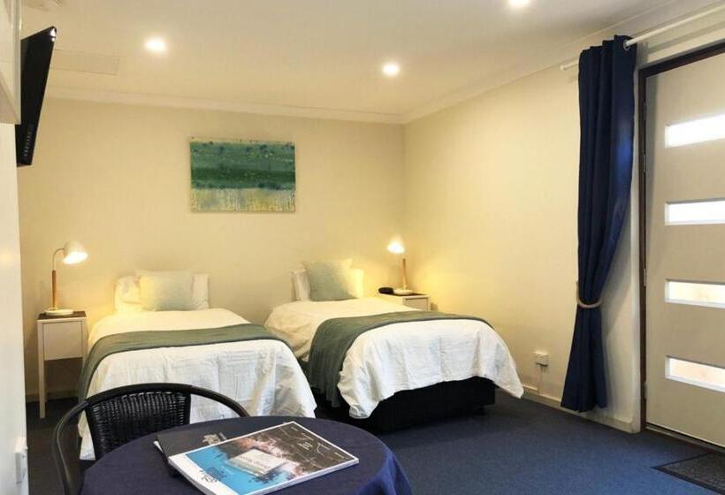 Кровать в Общей Комнате, Observatory Guesthouse   Adults Only