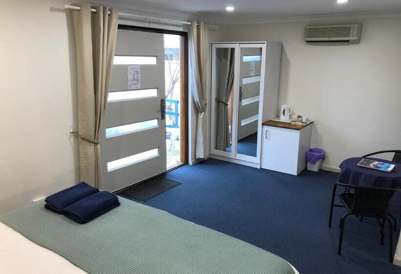 اتاق استاندارد با تخت بزرگ برای معلولان, Observatory Guesthouse   Adults Only