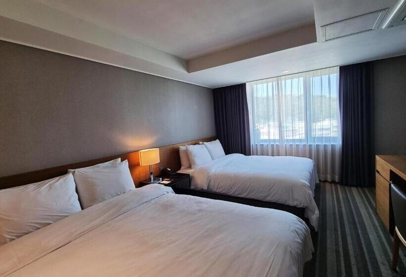 غرفة ديلوكس عائلية, Avonhotel Gunsan