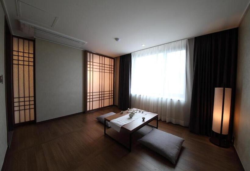 غرفة ديلوكس, Avonhotel Gunsan