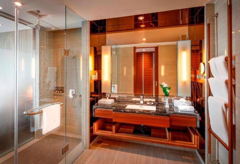 اتاق لوکس با چشم‌انداز دریا, Pullman Vung Tau