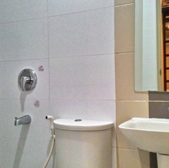 Quarto Deluxe, Sogo Edsa Cubao