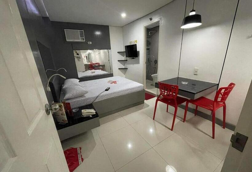Quarto Deluxe, Sogo Edsa Cubao