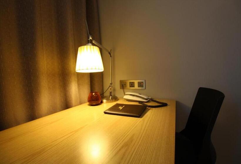 Номер Deluxe, Mini Hotel 141