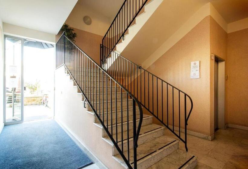 استودیوی استاندارد, Residenza Le Cupole