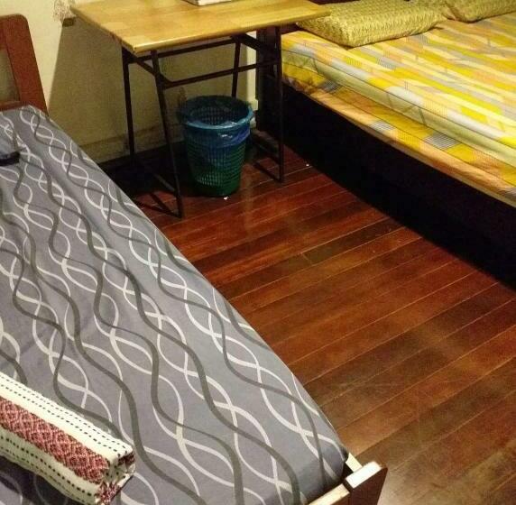 Standard 3 Bett Zimmer Geteiltes Bad, Discovery Malacca Hostel