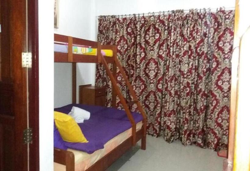 家庭间, Citadel Bed And Breakfast