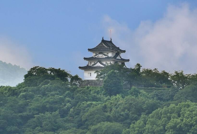 Номер Стандарт Индивидуальный, Uwajima Oriental