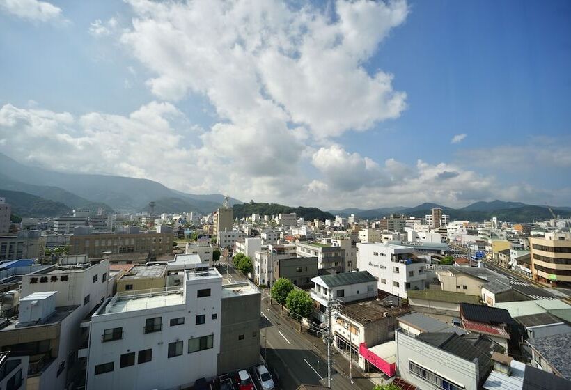 Номер Economy, Uwajima Oriental