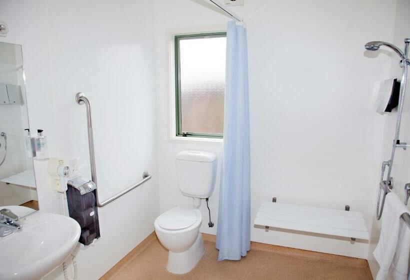 Студия Стандарт, Hamilton Settlers Motor Lodge