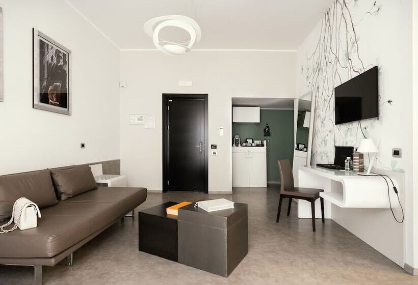 سوئیت کلاسیک, Montenapoleone Suites
