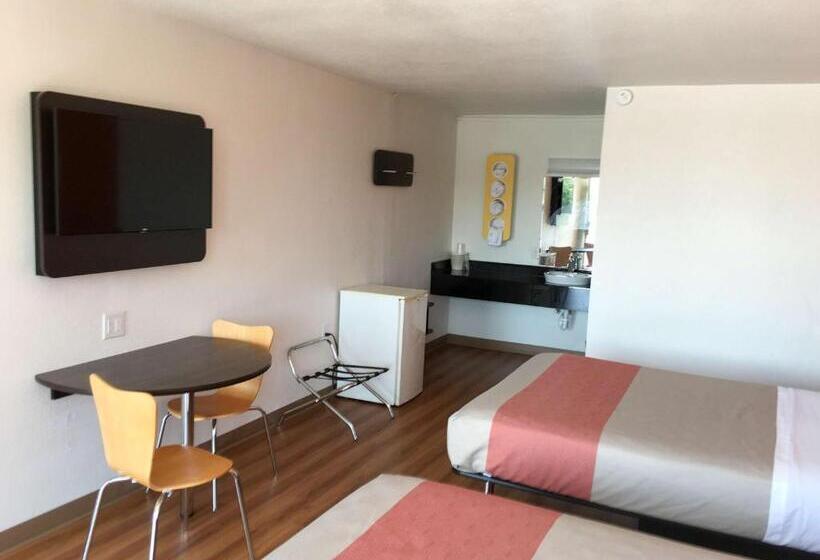 디럭스 룸, Motel 6 Connellys Springs, Nc