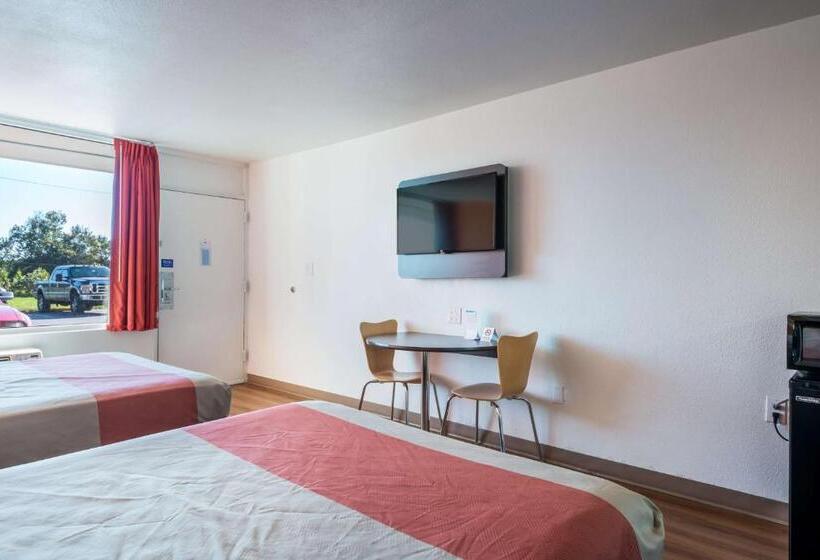 디럭스 룸, Motel 6 Connellys Springs, Nc