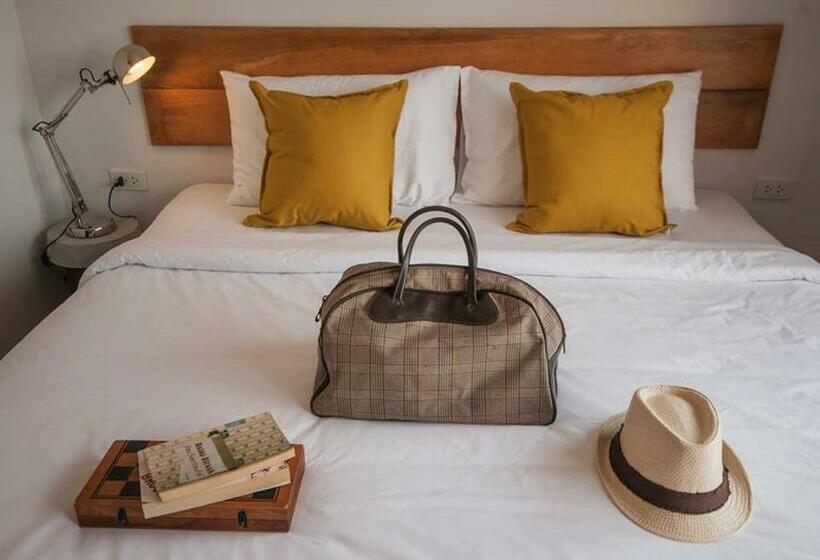 이코노미 룸, Escape Beach Resort   New Look Renovated