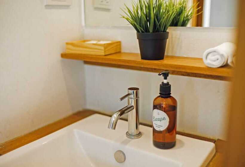 스탠다드 방갈로 정원 전망, Escape Beach Resort   New Look Renovated